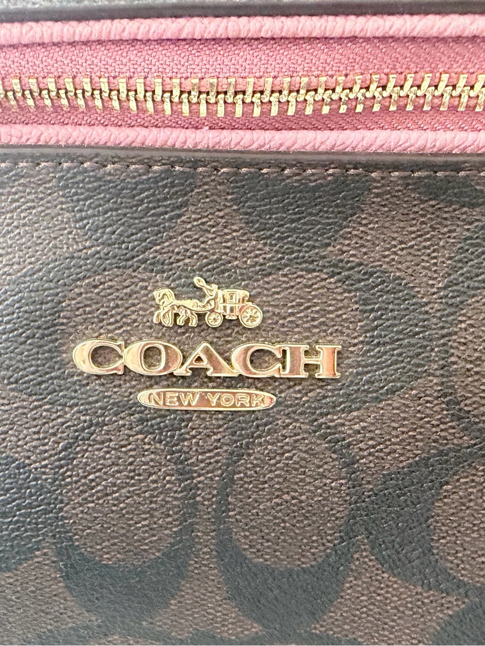 NWOT Coach Signature Canvas Backpack with Pink Trim - Picture 2 of 9
